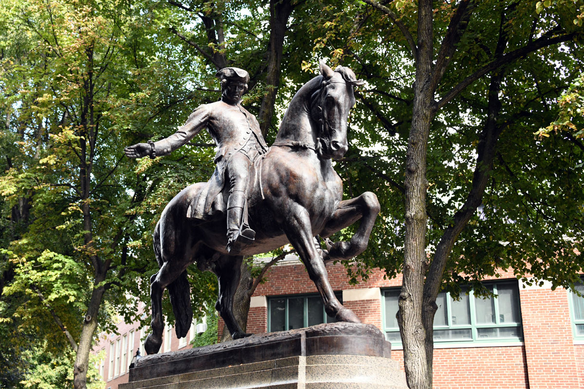 137 Paul Revere statue on the Freedom Trail in Boston.jpg